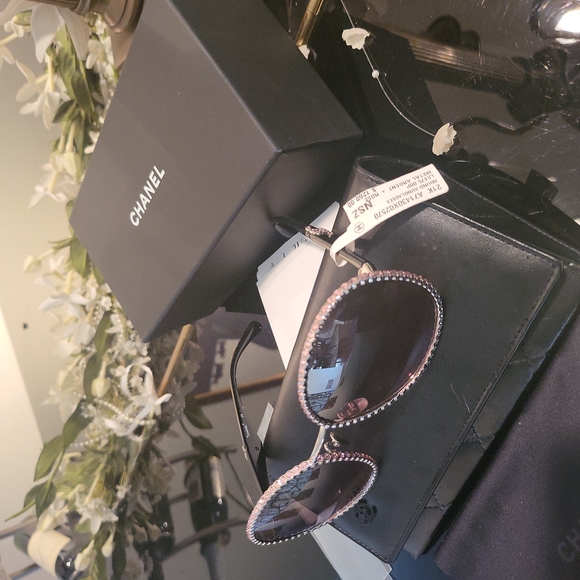 SOLD 21K Chanel 2022 SE UV Round Sunglasses: Metal/Strass Silver, Pink Mirrored - Picture 7 of 12